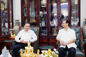 Chủ tịch Quốc hội thăm, chúc Tết nguyên lãnh đạo Đảng, Nhà nước