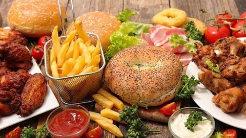 8 lý do khiến bạn luôn cảm thấy đói, trong đó có dấu hiệu bệnh lý tiềm ẩn