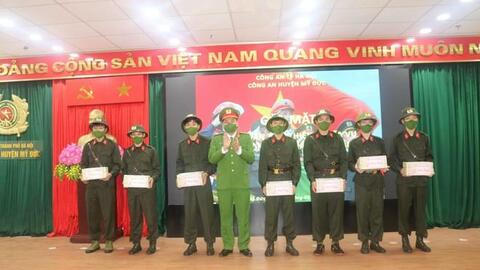 Công an huyện Mỹ Đức động viên 32 tân binh thực hiện nghĩa vụ tham gia CAND