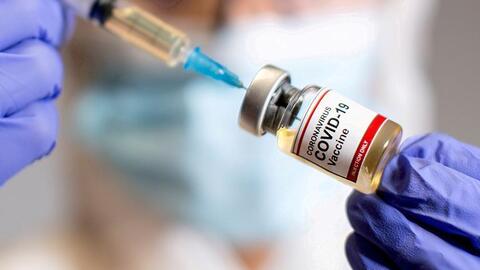 Mỹ sa thải những nhân viên chính phủ không tiêm vaccine ngừa COVID-19
