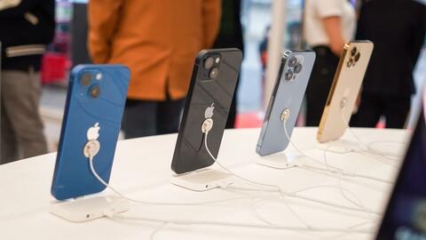 Apple dừng bán tất cả sản phẩm tại Nga