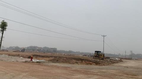 Giá bất động sản Bắc Giang tăng ảo, nhà đầu tư vẫn xuống tiền, người dân thắc mắc: “Không hiểu người ta mua đất để làm gì?”