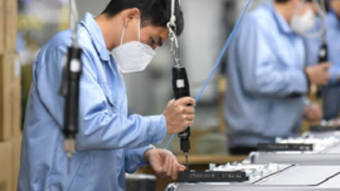Lao động về nước trước hạn do dịch bệnh hoặc chiến tranh được hỗ trợ tối đa 20 triệu đồng