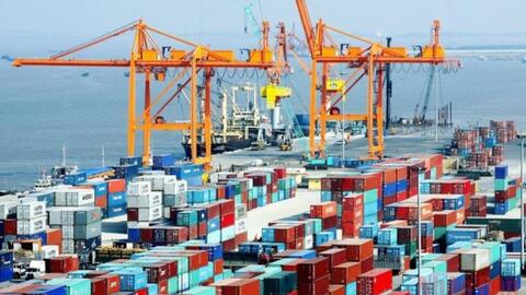 5 tháng, Việt Nam xuất siêu 516 triệu USD