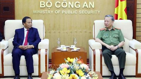 Bộ Công an hai nước Việt Nam - Lào tăng cường hợp tác toàn diện