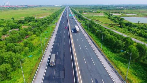 Bộ GTVT lên lộ trình nâng cấp, mở rộng 7 tuyến cao tốc