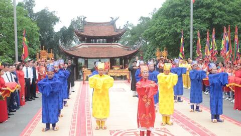 Huyền diệu, thiêng liêng Đền Hùng