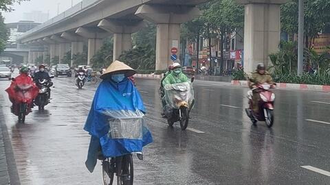 Hà Nội ngày nắng, chiều tối và đêm có mưa rào và dông vài nơi