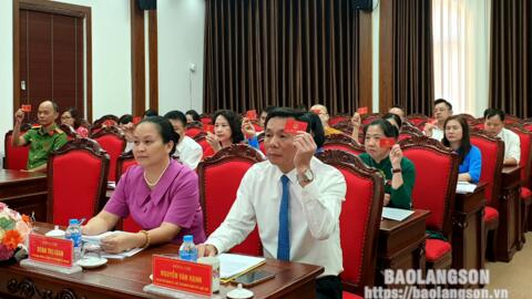 Lạng Sơn: Kỳ họp thứ 14 HĐND thành phố: Thông qua Nghị quyết tán thành chủ trương nhập huyện Cao Lộc vào TP Lạng Sơn