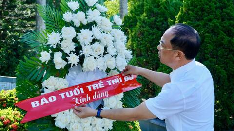 Tri ân Mẹ Việt Nam anh hùng và thân nhân liệt sỹ Lý Tự Trọng