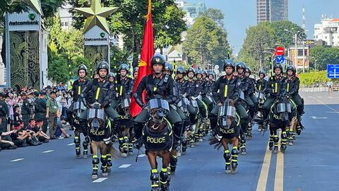 TP Hồ Chí Minh: Trình diễn kỵ binh, võ thuật, nhạc kèn công an nhân dân