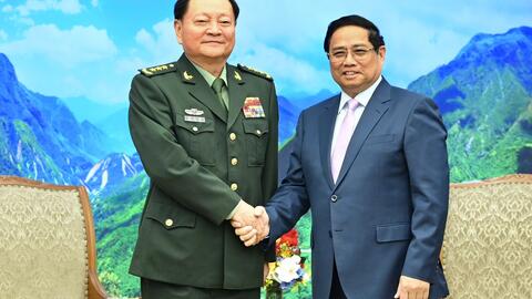 Thủ tướng Phạm Minh Chính tiếp Phó chủ tịch Quân ủy Trung ương Trung Quốc