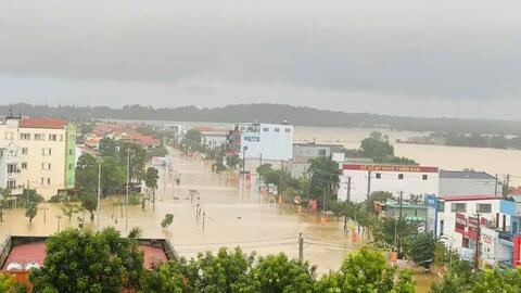 Mưa lũ làm ngập 15.000 nhà dân tại Quảng Bình