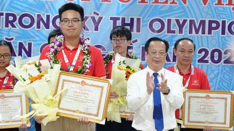 Cuối tháng 12, Bộ GD&ĐT tuyên dương học sinh đoạt giải Olympic quốc tế