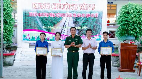 Tuyên truyền Luật Biên phòng Việt Nam tới học sinh và nhân dân khu vực biên giới biển tỉnh Sóc Trăng