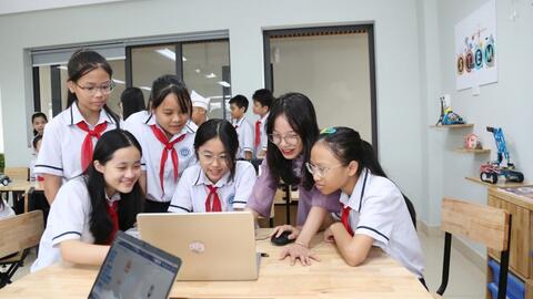 Phụ huynh, học sinh “loay hoay” thích nghi với Thông tư 29