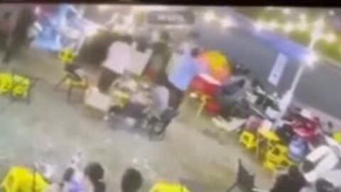 Bình Thuận: Va chạm nhỏ, bảo vệ quán cà phê đâm chết người