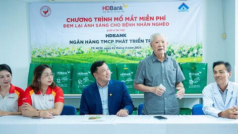 HDBank mang ánh sáng tới cho 1.000 bệnh nhân nghèo trong năm 2025