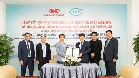 Doanh nghiệp ô tô Việt Nam lần đầu tiên xuất khẩu xe buýt điện qua thị trường Hàn Quốc