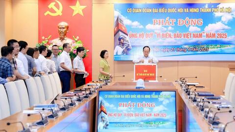 Cơ quan Đoàn ĐBQH và HĐND TP Hà Nội ủng hộ Quỹ "Vì biển, đảo Việt Nam"