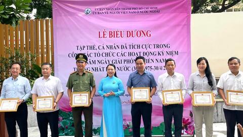 Báo chí góp sức, cùng lan toả hình ảnh đẹp của kiều bào