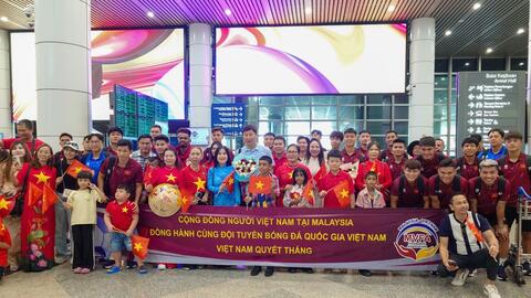 Đội tuyển Việt Nam tới Kuala Lumpur, tự tin thắng tuyển Malaysia