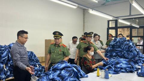 Chủ động bám sát địa bàn, đấu tranh với hàng giả