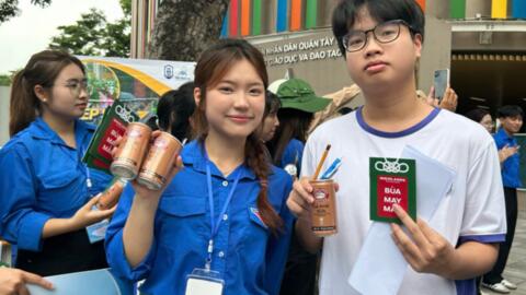 Hành trình áo xanh gửi năng lượng, tiếp niềm tin cho sĩ tử