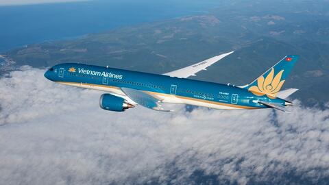 Đoàn công tác Bộ Y tế Nga hỗ trợ cấp cứu hành khách của Vietnam Airlines