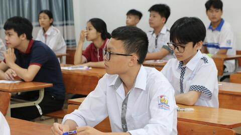 Gần 16.000 "sĩ tử" Quảng Ninh bước vào kỳ thi tuyển sinh lớp 10