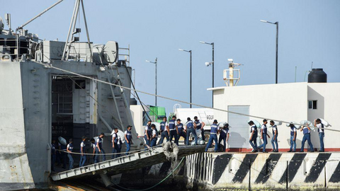 Venezuela đẩy mạnh viện trợ xăng dầu, lương thực cho Cuba