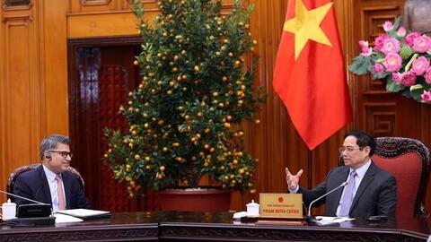 AstraZeneca xem xét giảm giá vaccine và chuyển giao công nghệ sản xuất cho Việt Nam