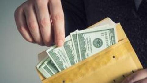 Một ngân hàng thưởng nhân viên 1 tỷ USD cổ phiếu