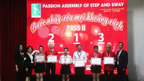 Người khiếm thị Hà Nội thi đấu tại giải dancesport "Bước nhảy xóa mọi khoảng cách"