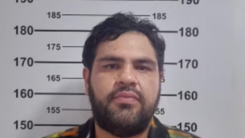 Trùm ma túy khét tiếng bị tóm gọn vì nhân tình đăng ảnh 2 người ôm hôn lên Facbook