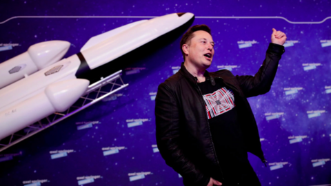 Sau thương vụ tỷ đô, mua đứt Twitter, ngẫm lại cách ‘dị nhân’ Elon Musk kiếm và tiêu tiền: Chính là điểm mấu chốt tạo nên khác biệt giàu - nghèo!