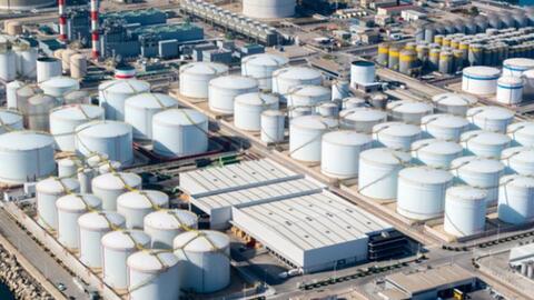 Giá dầu thế giới tiếp tục đà đi lên