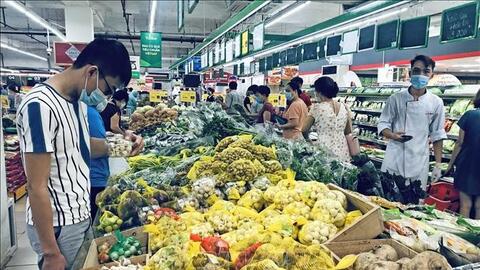 "Ghìm cương" lãi suất cho vay, "tiếp sức" cho doanh nghiệp bình ổn giá hàng hoá