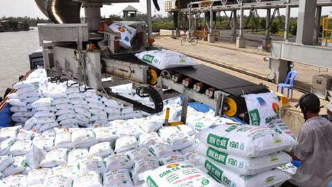 Đề xuất điều chỉnh mức thuế đối với mặt hàng thuốc lá và phân bón