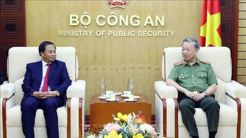 Bộ Công an hai nước Việt Nam - Lào tăng cường hợp tác toàn diện