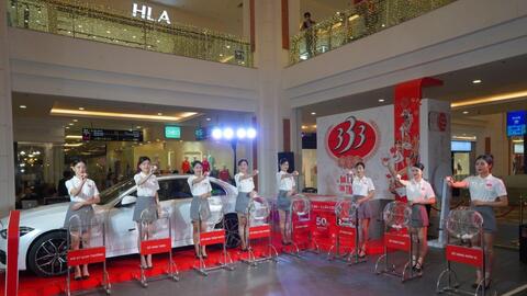 Bia 333 trao thưởng Mercedes C300 và 15 giải vàng cho khách hàng may mắn đầu tiên