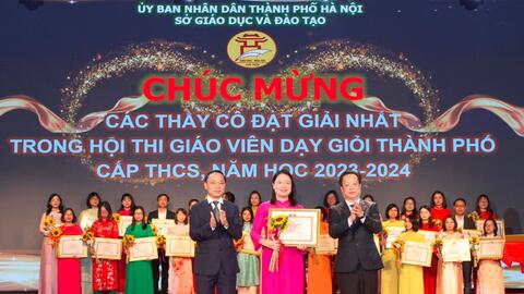 Hà Nội khen thưởng 179 giáo viên THCS dạy giỏi cấp thành phố