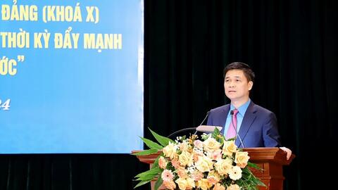 Công nhân Thủ đô: Vững chính trị, giỏi nghề nghiệp, đẹp về văn hóa