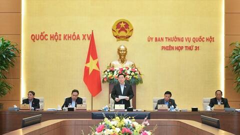 Chất vấn về phòng, chống tham nhũng trong hoạt động ngoại giao