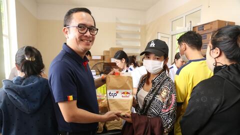 2.500 thanh niên công nhân được khám bệnh miễn phí