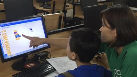 Bảo vệ, hỗ trợ trẻ em tương tác lành mạnh trên môi trường mạng