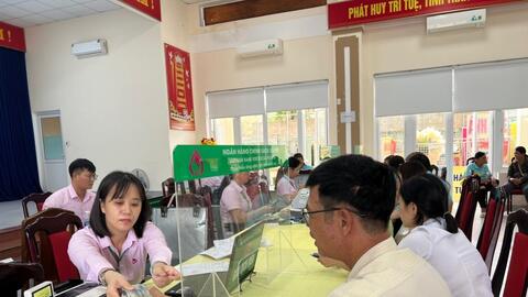 Ủy thác 50 tỷ đồng cho cán bộ, công chức khó khăn vay