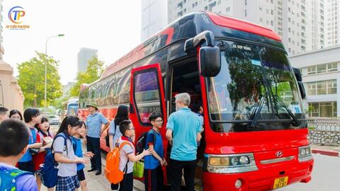 Cần quản chặt xe ô tô kinh doanh vận tải chở học sinh