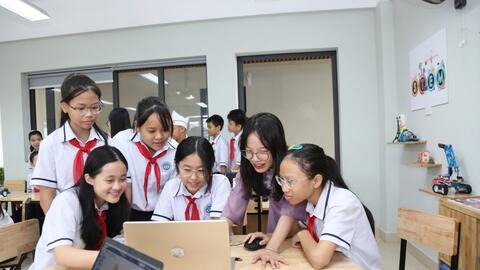 Phụ huynh, học sinh “loay hoay” thích nghi với Thông tư 29