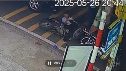 Vừa rời bữa tiệc, một thầy giáo bất ngờ bị hành hung